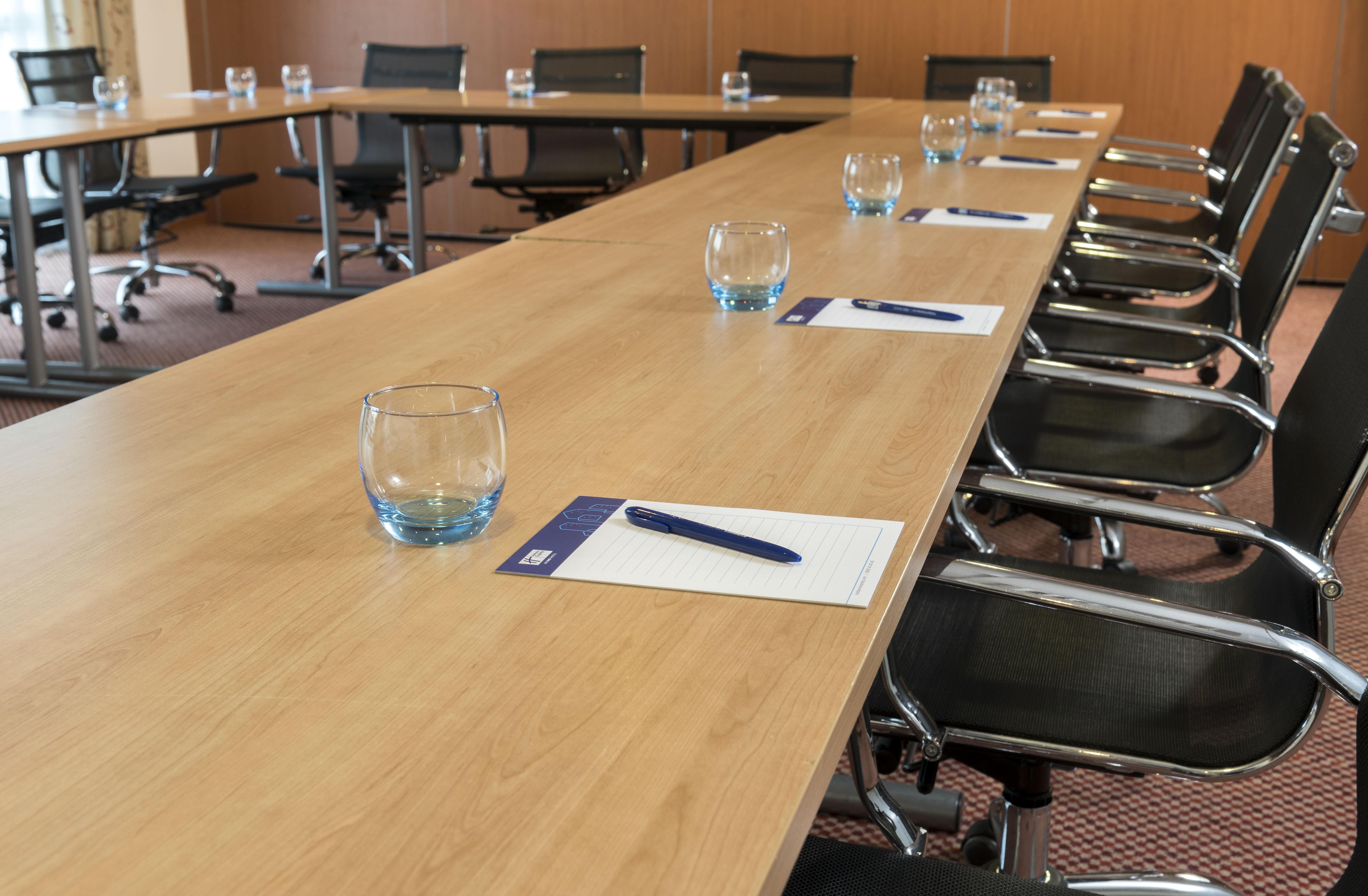 Holiday Inn Express Birmingham Star City By Ihg Экстерьер фото
