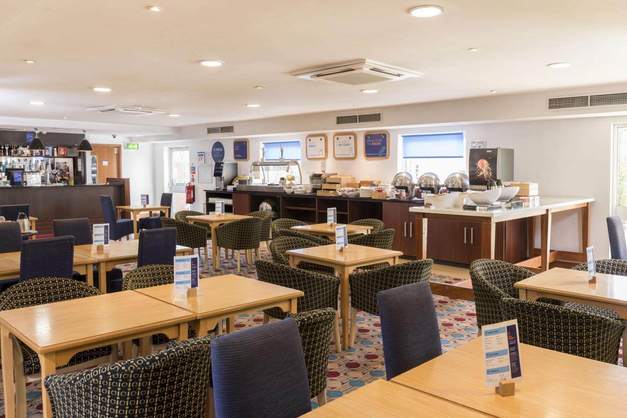 Holiday Inn Express Birmingham Star City By Ihg Экстерьер фото
