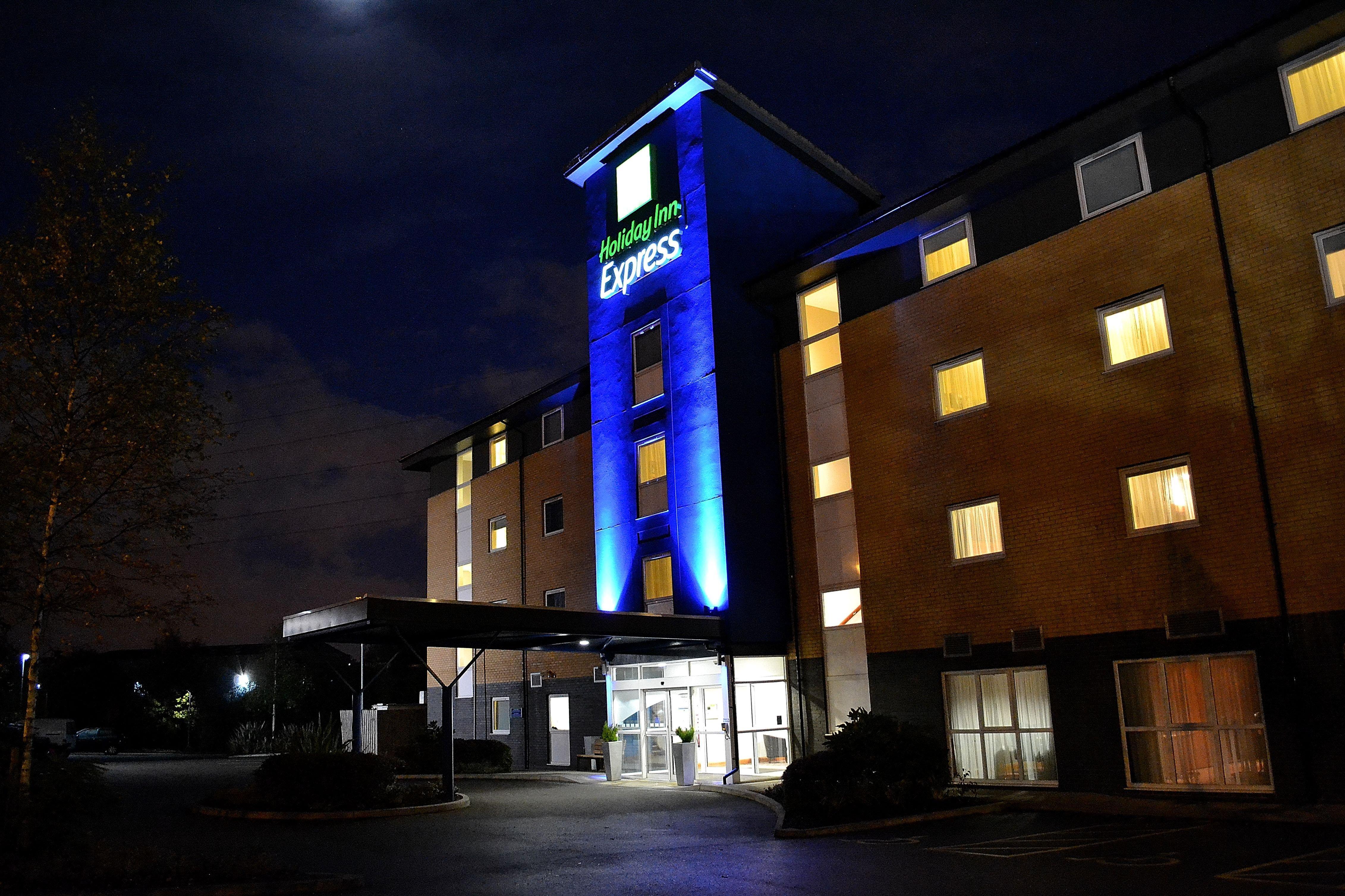 Holiday Inn Express Birmingham Star City By Ihg Экстерьер фото
