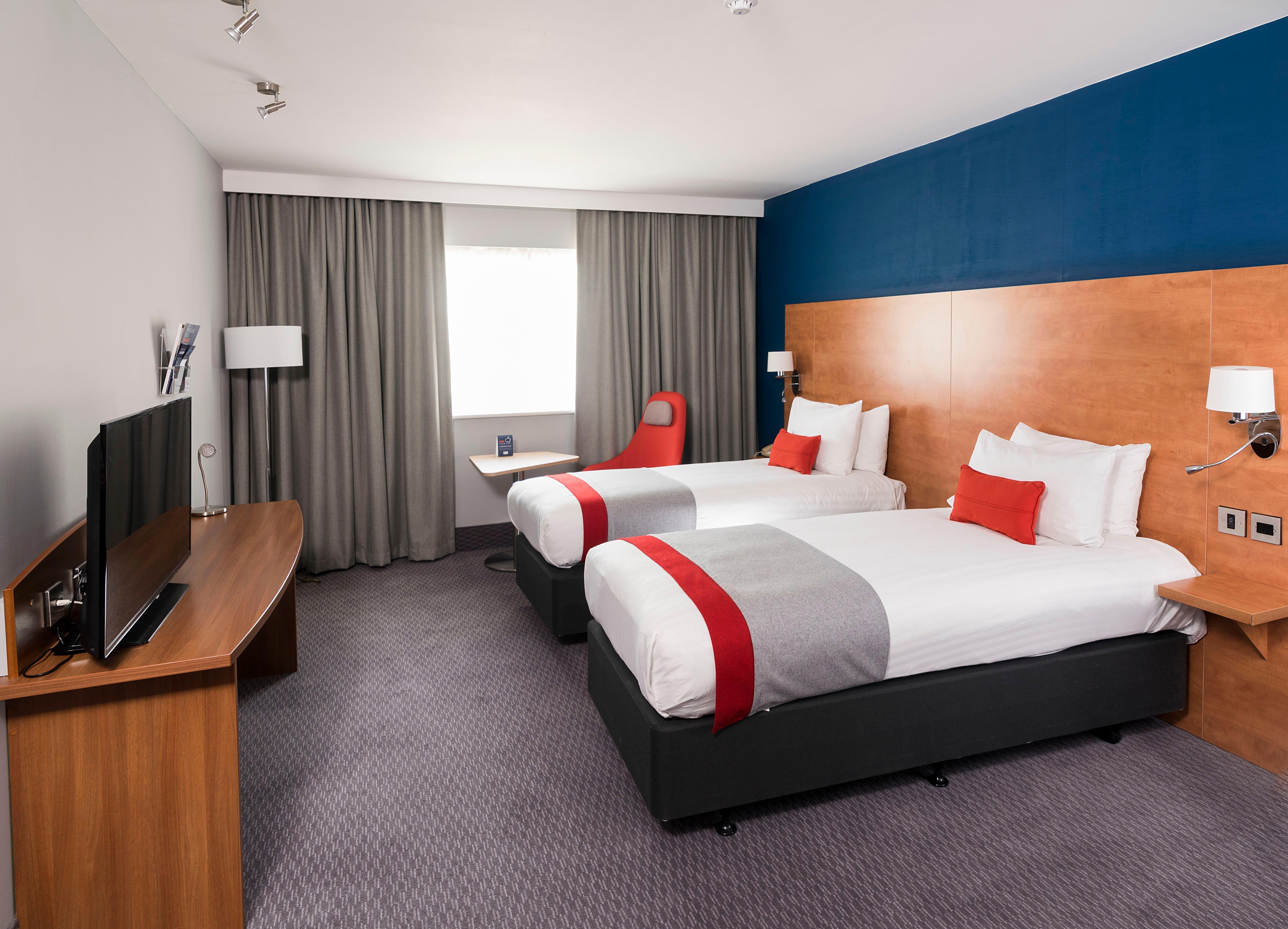 Holiday Inn Express Birmingham Star City By Ihg Экстерьер фото