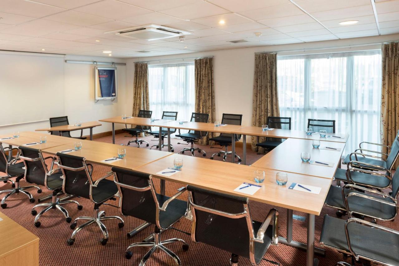 Holiday Inn Express Birmingham Star City By Ihg Экстерьер фото
