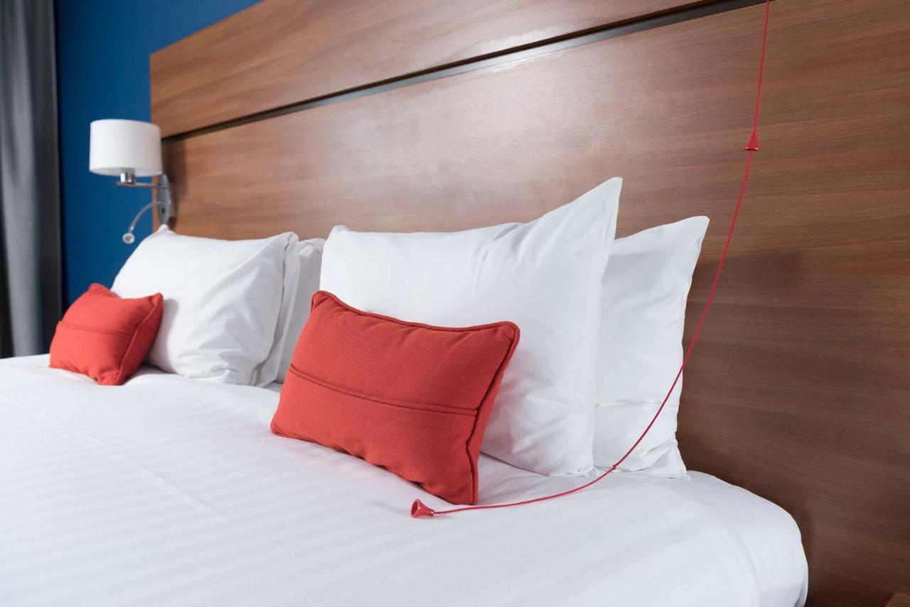 Holiday Inn Express Birmingham Star City By Ihg Экстерьер фото